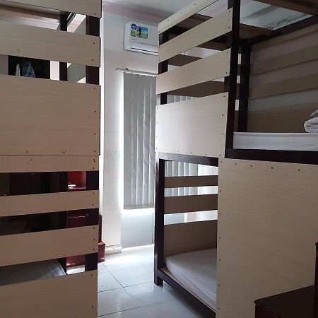 Happy Hostel Vn (Adults Only) Хошимин Екстериор снимка