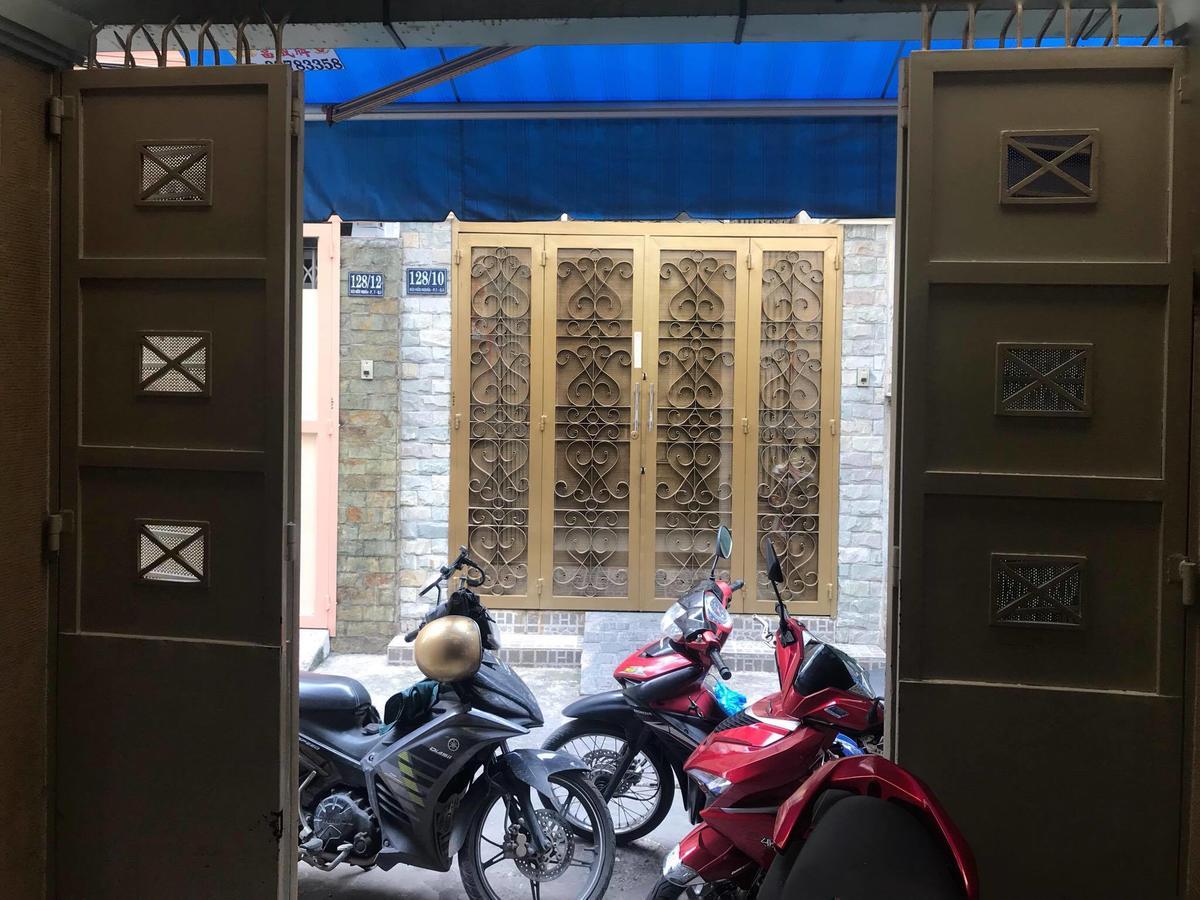 Happy Hostel Vn (Adults Only) Хошимин Екстериор снимка