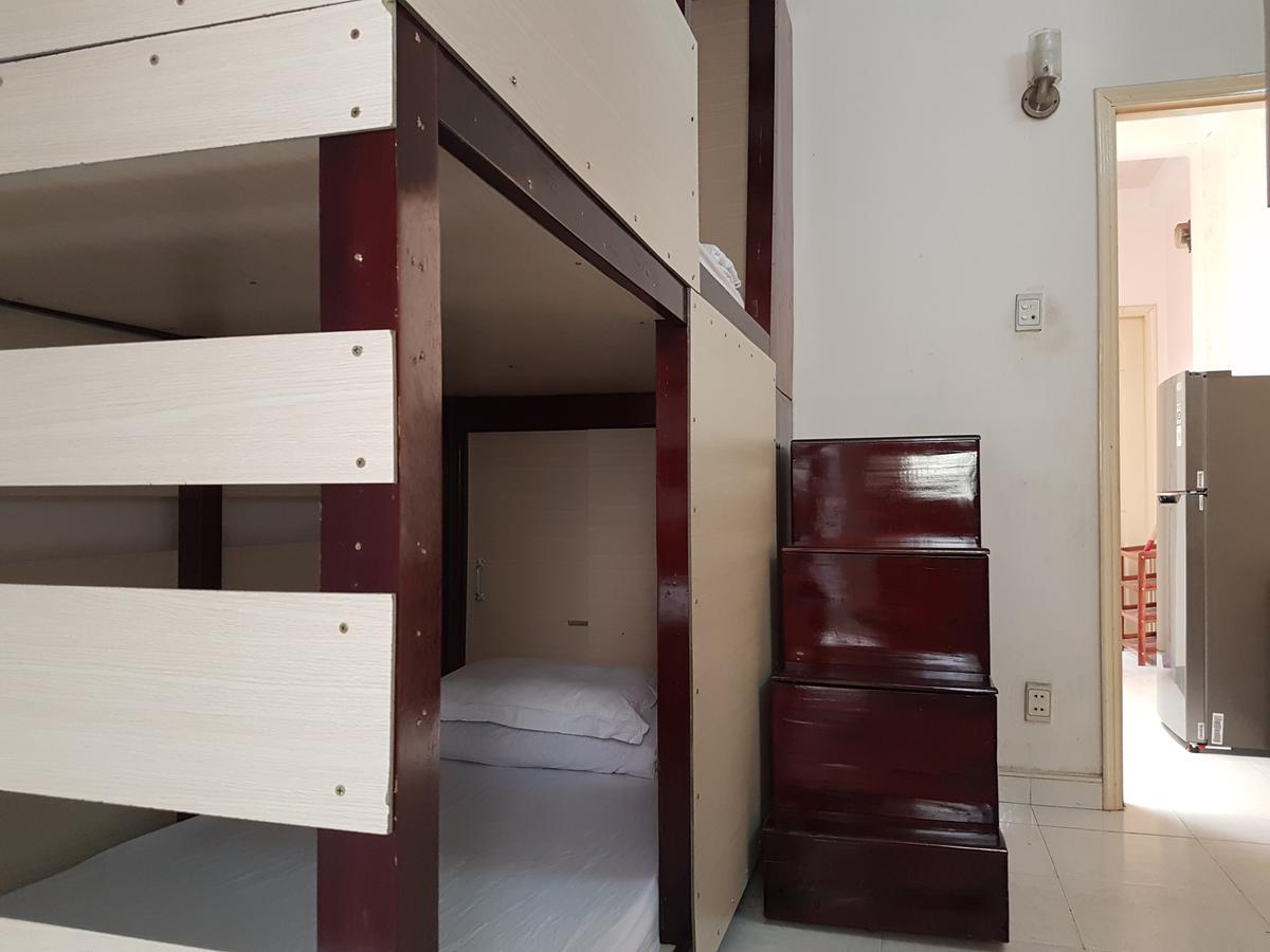 Happy Hostel Vn (Adults Only) Хошимин Екстериор снимка