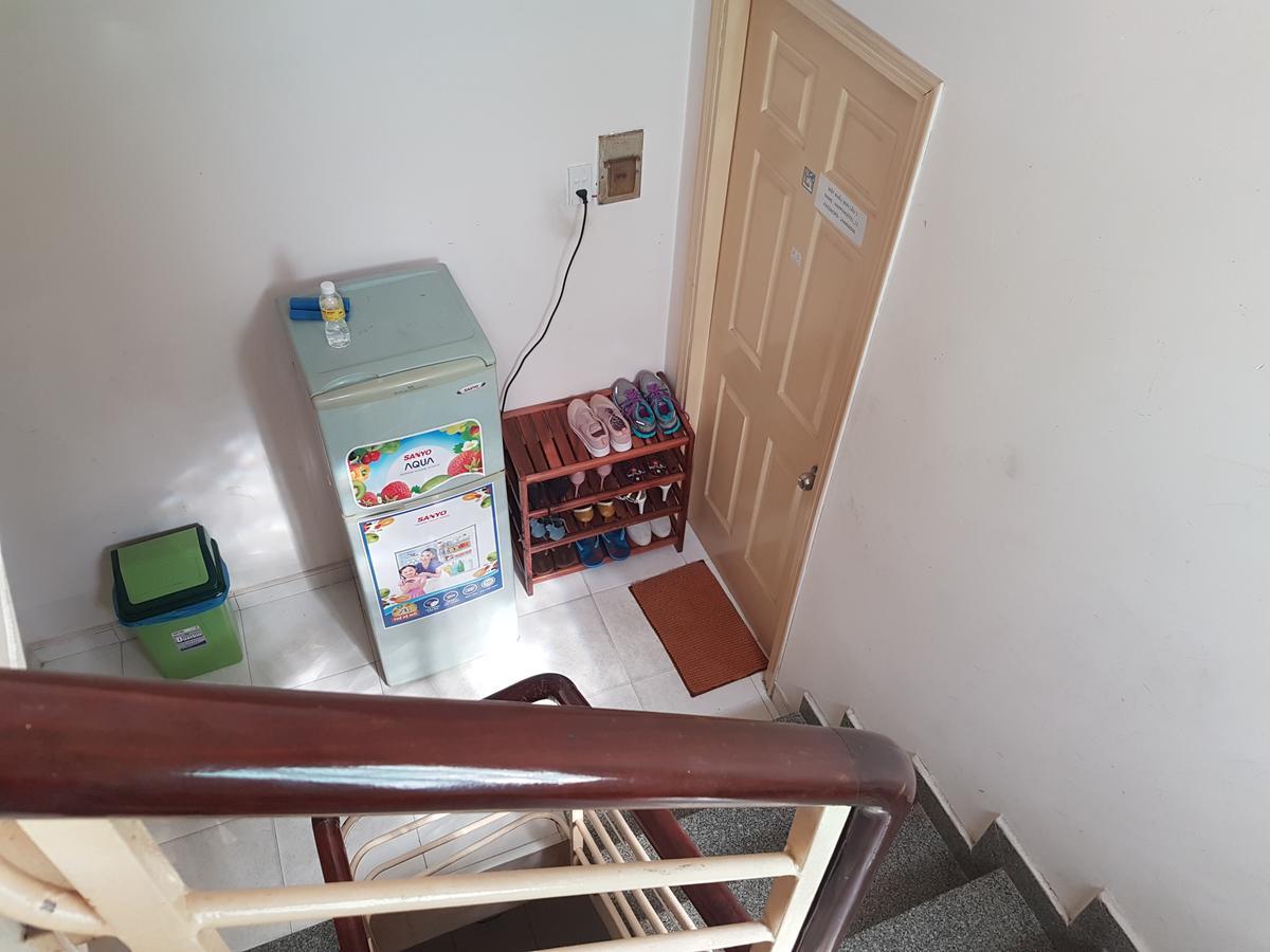 Happy Hostel Vn (Adults Only) Хошимин Екстериор снимка